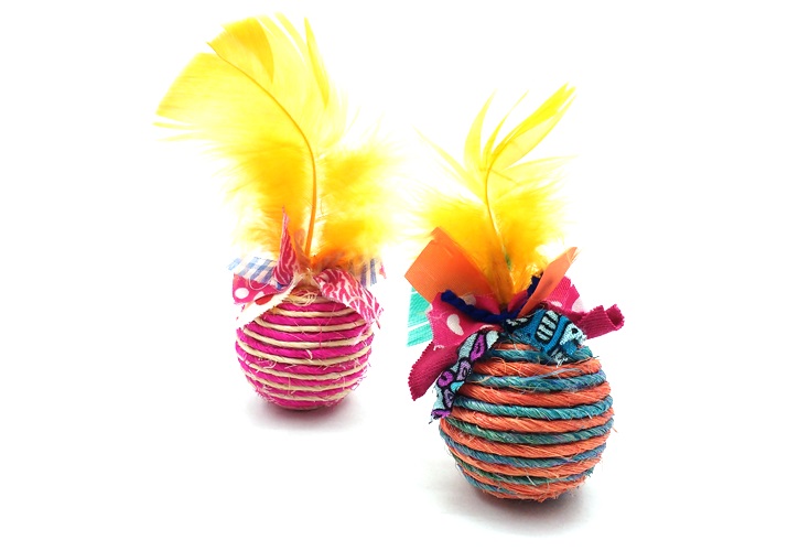 Pelota De Sisal Con Pluma
